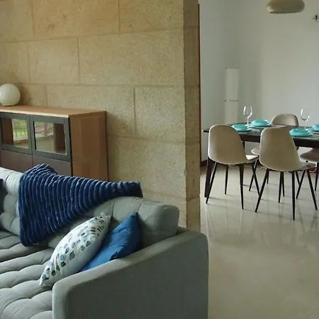 Agradable Casa Con Chimenea En *