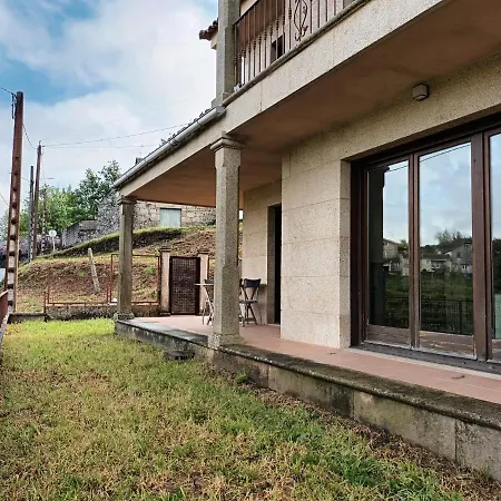 Agradable Casa Con Chimenea En